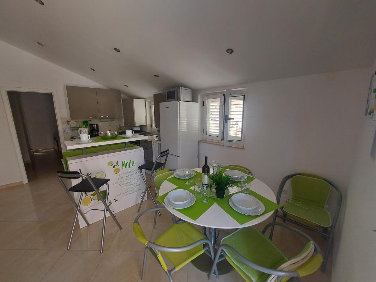 Apartman Marina Sa Parkingom Jelsa  Exteriör bild