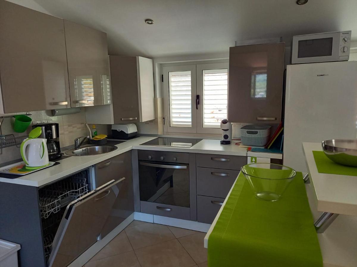 Apartman Marina Sa Parkingom Jelsa  Exteriör bild
