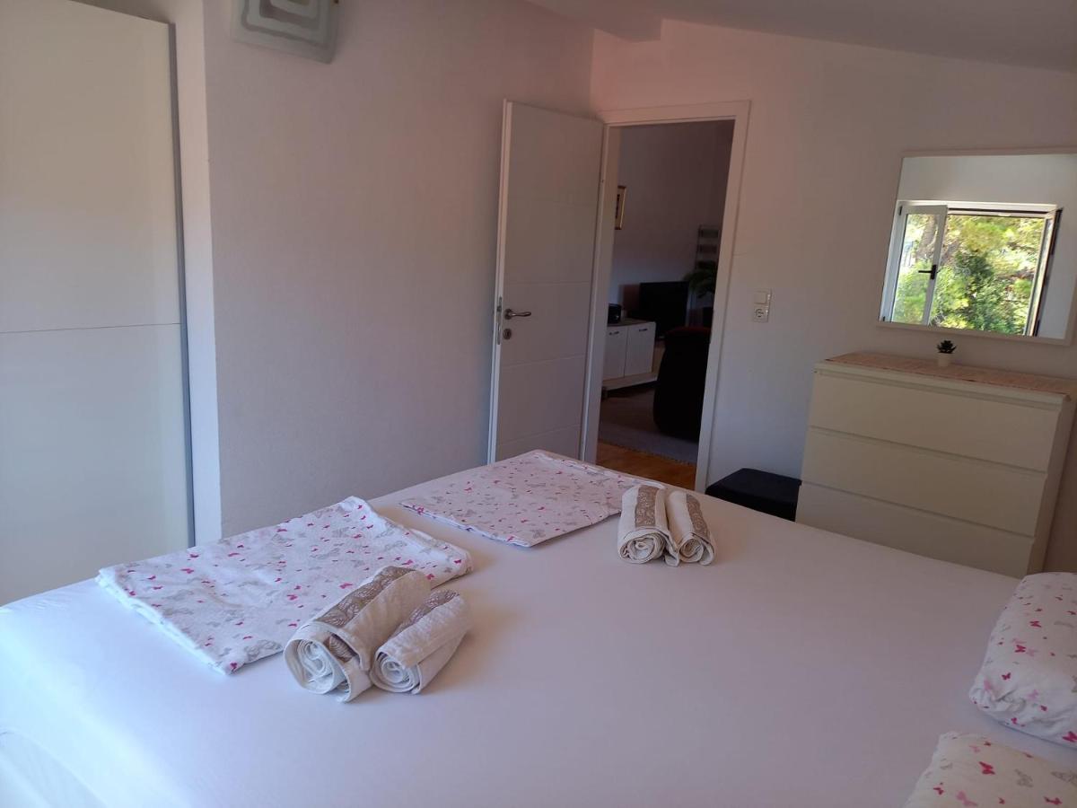 Apartman Marina Sa Parkingom Jelsa  Exteriör bild