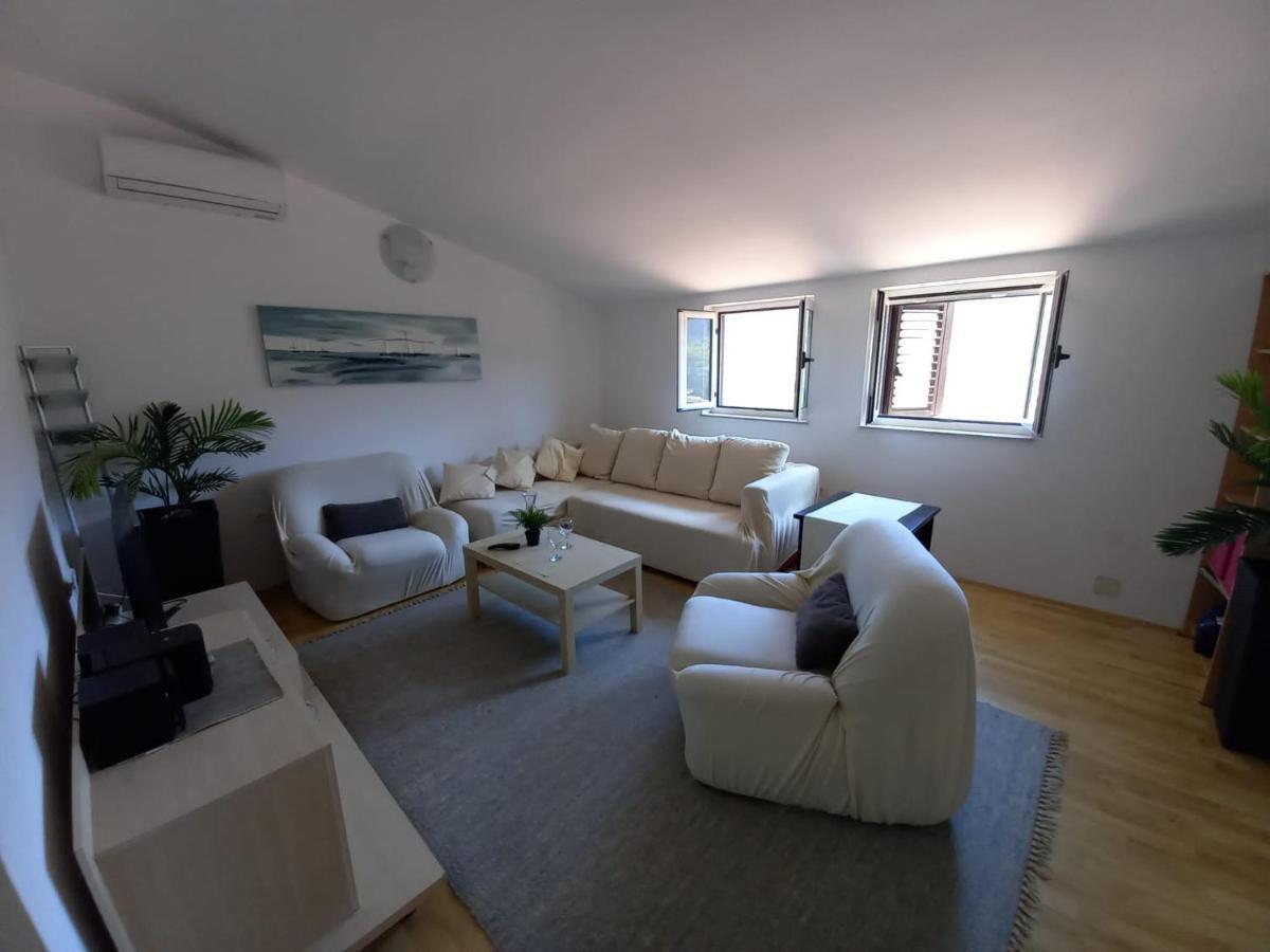 Apartman Marina Sa Parkingom Jelsa  Exteriör bild